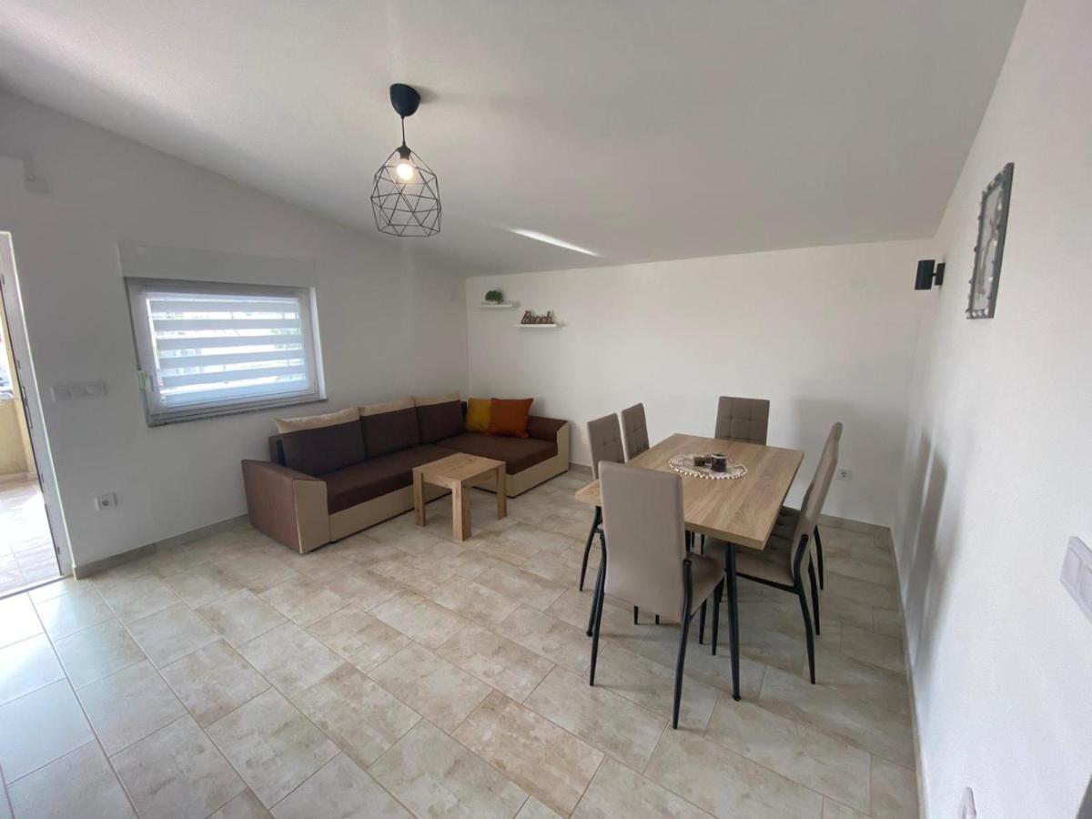 Zrinec Apartment Vir Exterior photo